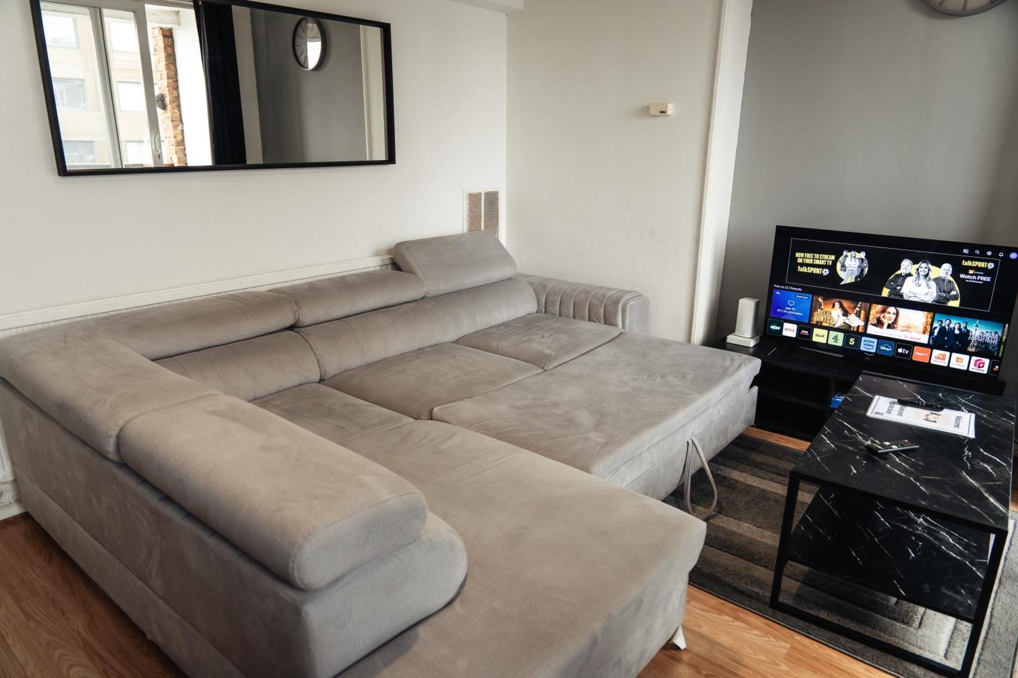 Shard View 2 Bed Entire Flat Apartment London Exterior photo
